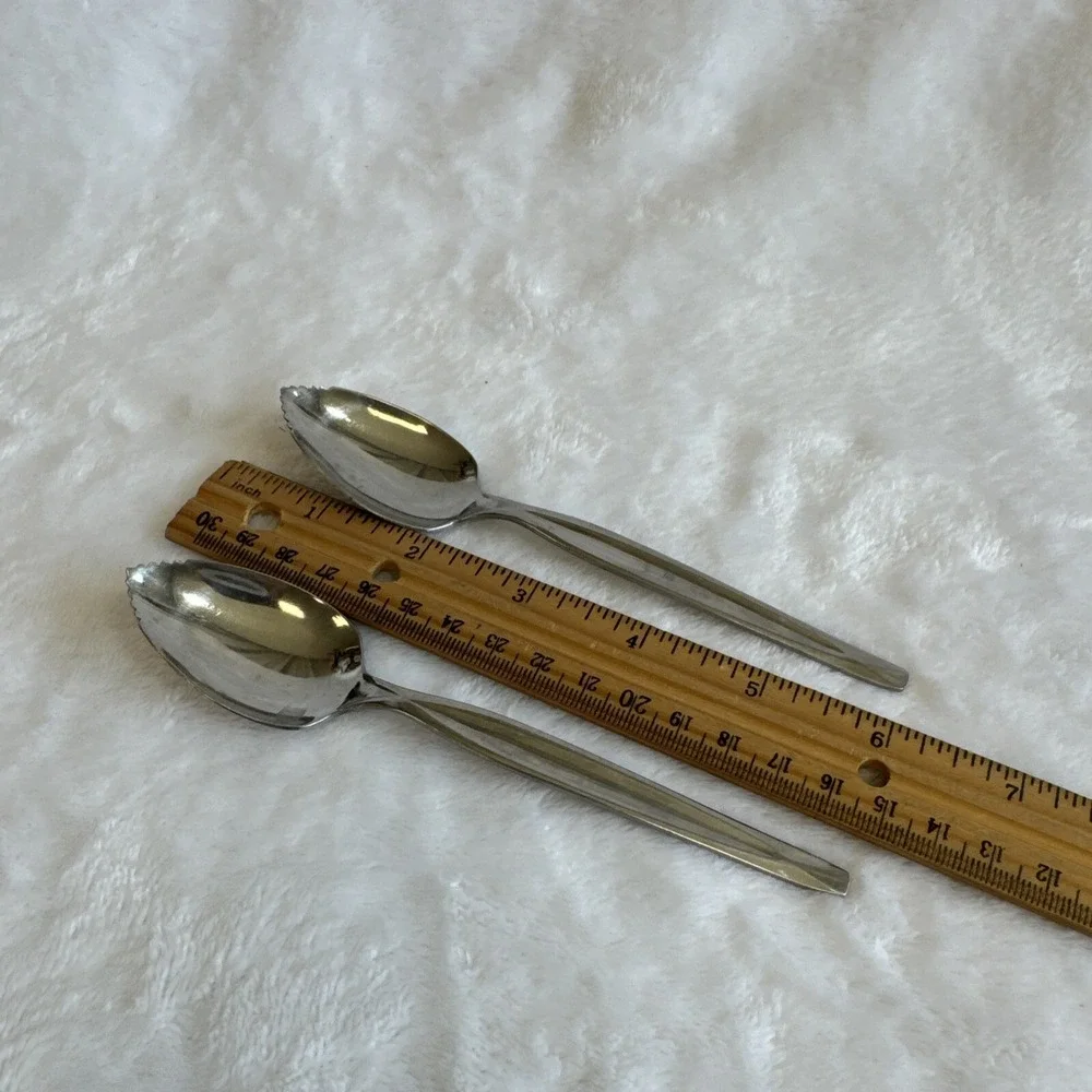Wm Rogers Mfg‎ Co Stainless USA Grapefruit Spoons Serrated Edge Set of 2 6in